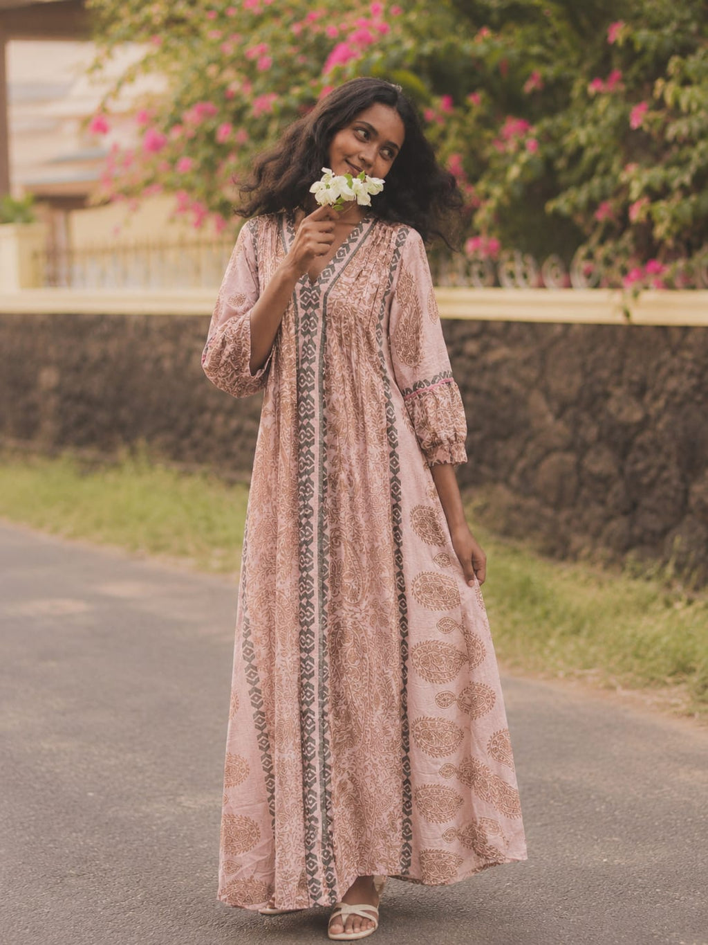 Pastel Pink Printed Maxi Dress with V-Neck and Balloon Sleeves